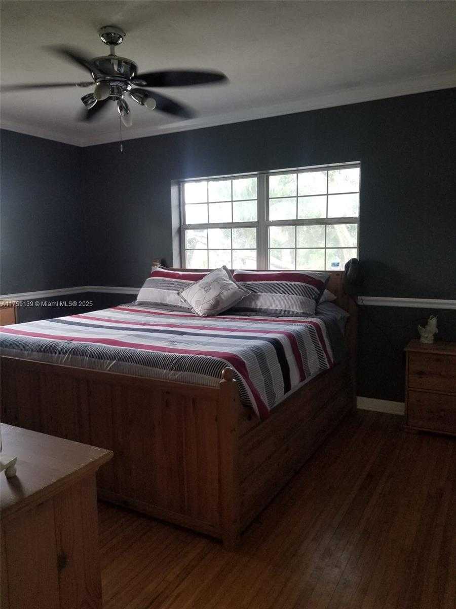 Small Image of 29841 SOUTH WEST 172ND CT, Homestead Number 6