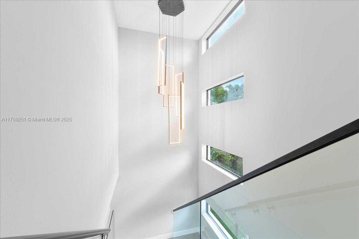 Small Image of 21320 NORTH EAST 26TH AVE, Miami Number 18