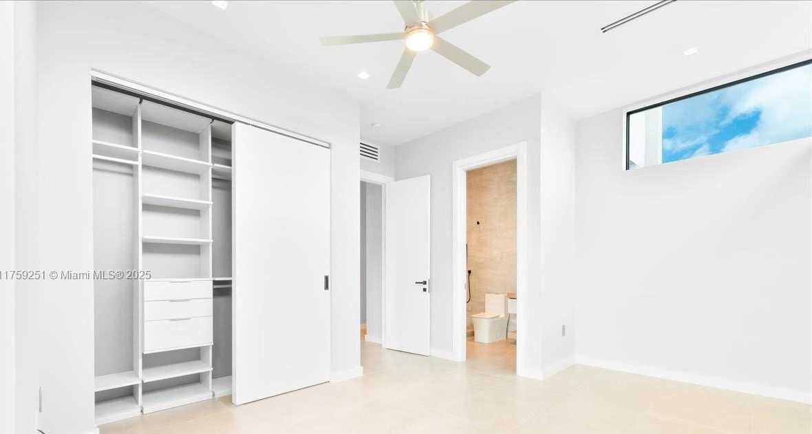 Small Image of 21320 NORTH EAST 26TH AVE, Miami Number 26
