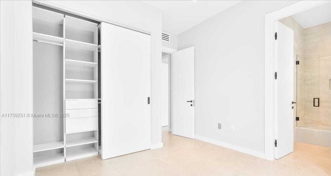 Small Image of 21320 NORTH EAST 26TH AVE, Miami Number 28