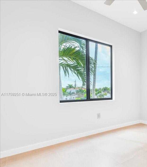 Small Image of 21320 NORTH EAST 26TH AVE, Miami Number 29