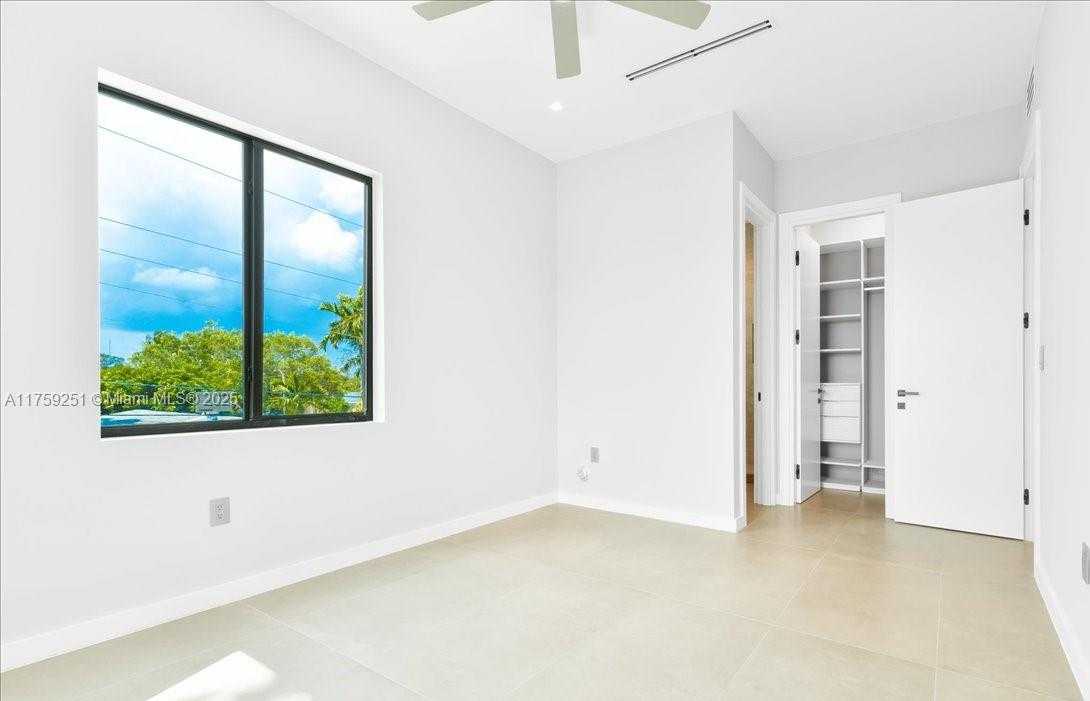 Small Image of 21320 NORTH EAST 26TH AVE, Miami Number 31