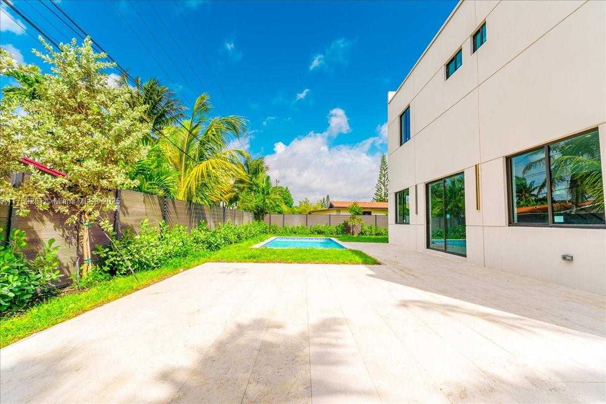 Small Image of 21320 NORTH EAST 26TH AVE, Miami Number 8