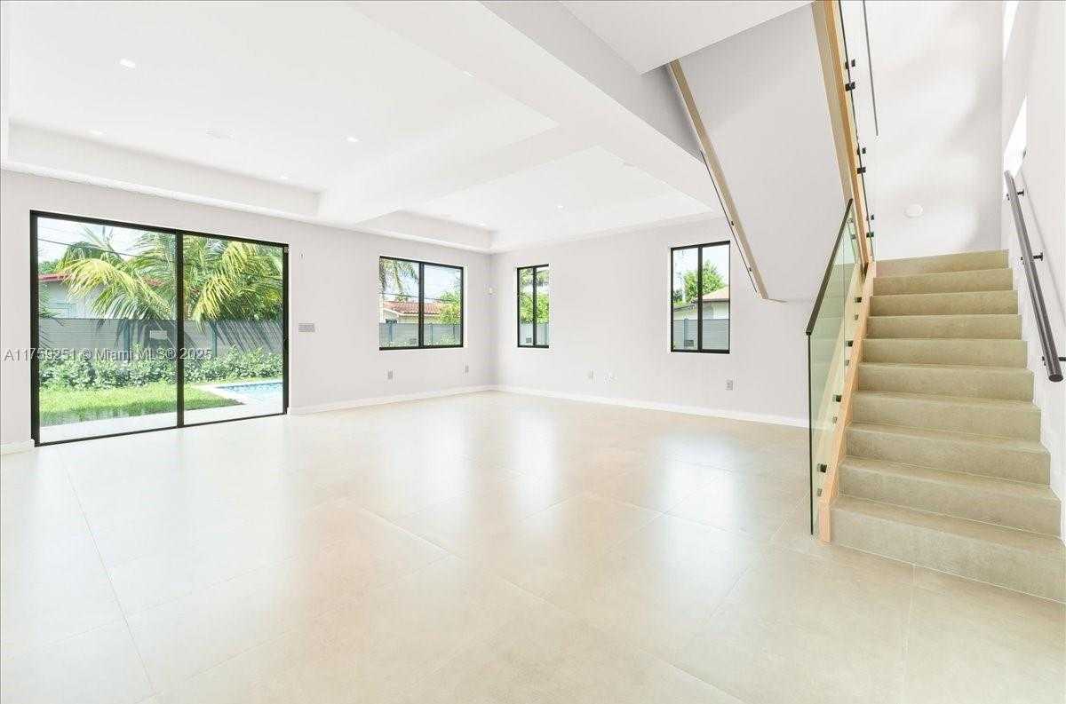 Small Image of 21320 NORTH EAST 26TH AVE, Miami Number 9