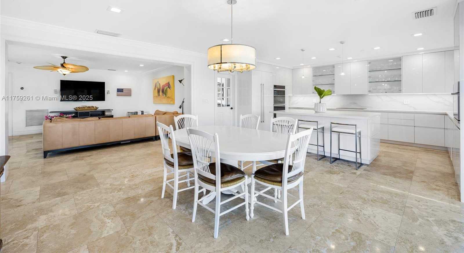 Small Image of 1117 BELLA VISTA AVE, Coral Gables Number 17