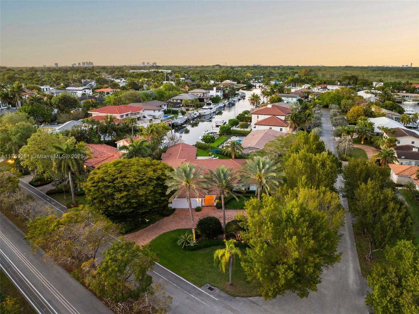 Small Image of 1117 BELLA VISTA AVE, Coral Gables Number 28