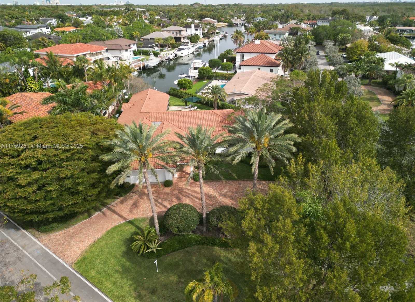 Small Image of 1117 BELLA VISTA AVE, Coral Gables Number 3