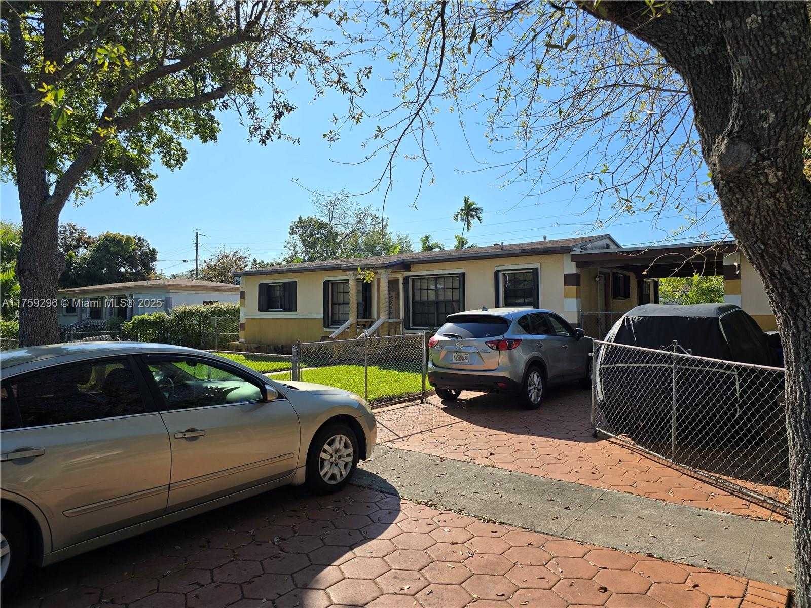 Small Image of 1680 NORTH EAST 159TH ST, North Miami Beach Number 2