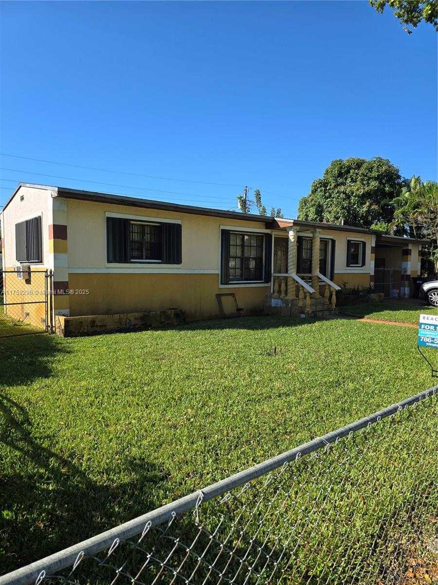 Small Image of 1680 NORTH EAST 159TH ST, North Miami Beach Number 3