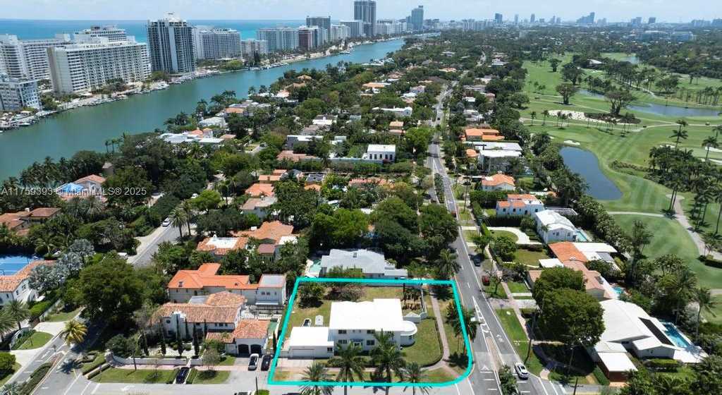 Small Image of 5861 LA GORCE DR, Miami Beach Number 3