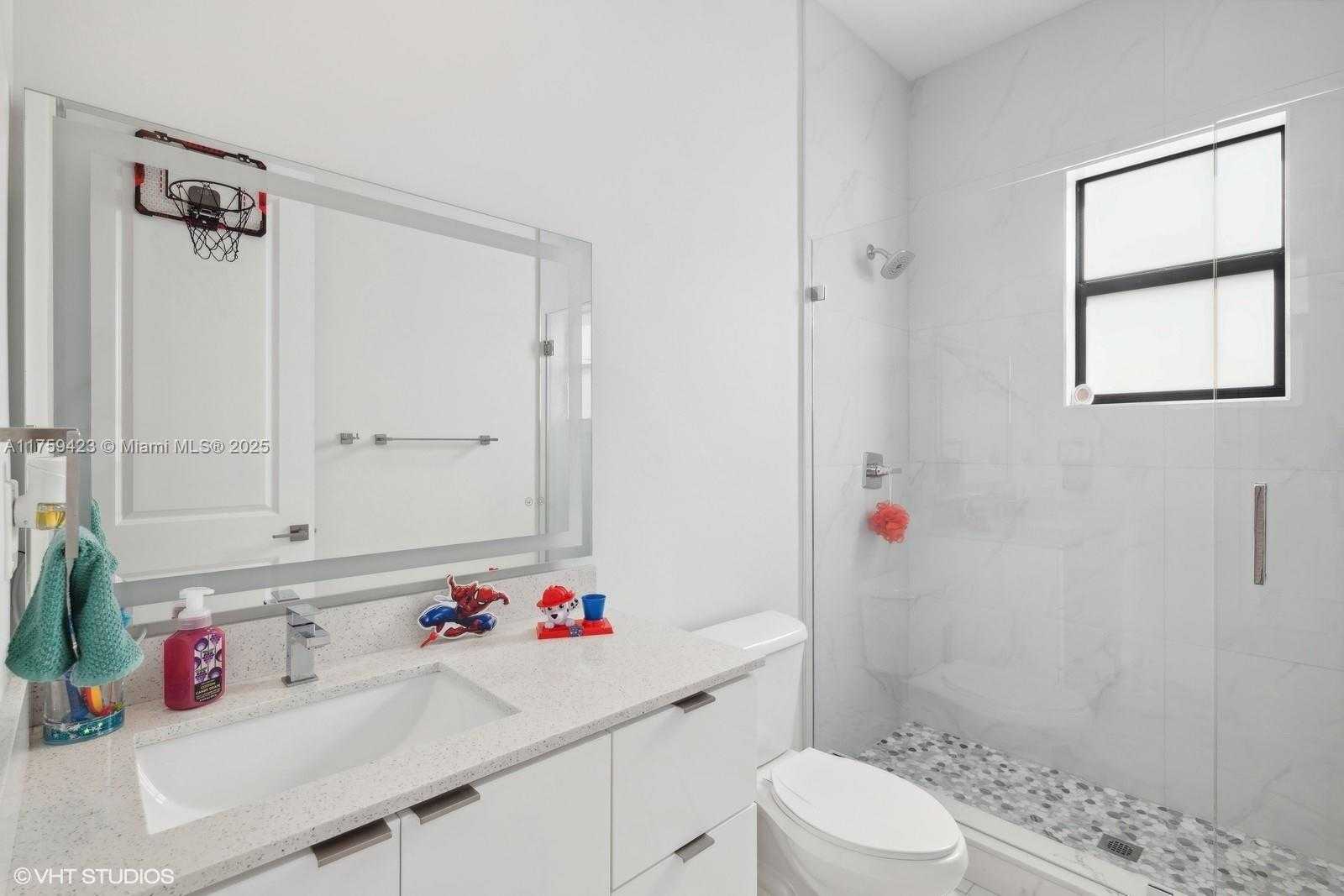 Small Image of 13331 SOUTH WEST 41ST ST, Miami Number 15