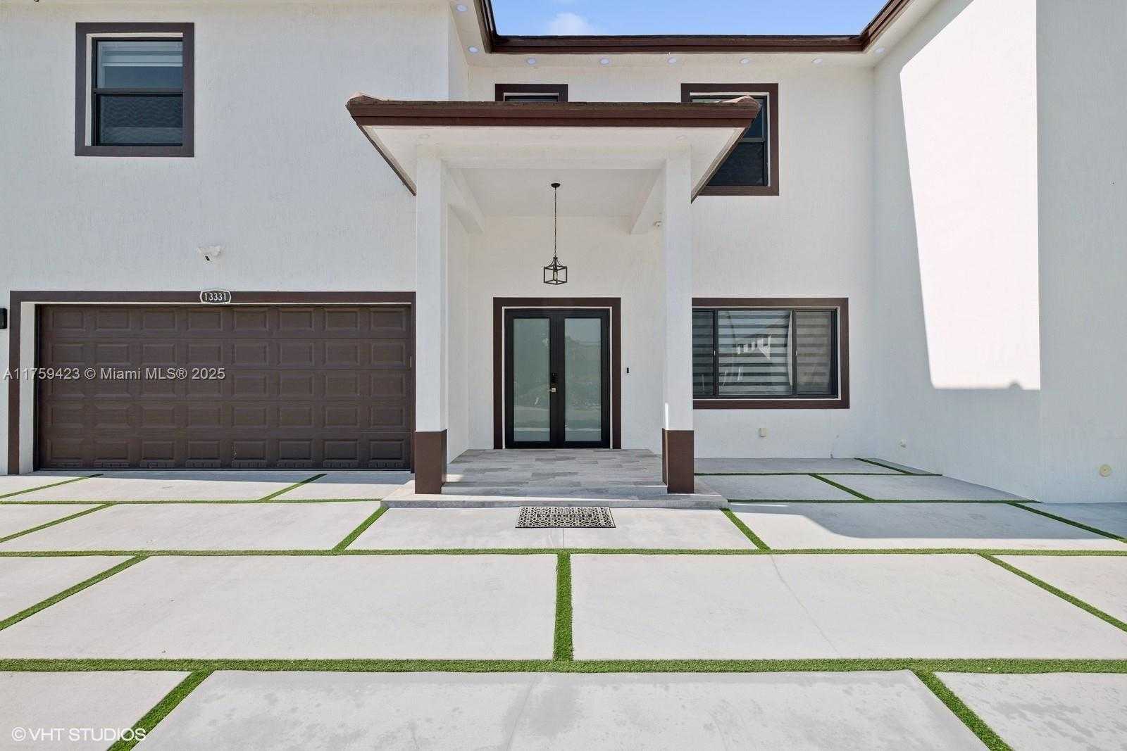 Small Image of 13331 SOUTH WEST 41ST ST, Miami Number 2