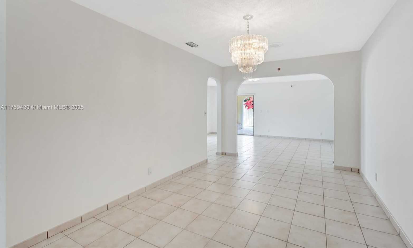 Small Image of 713 HIGHLAND DR, West Palm Beach Number 10