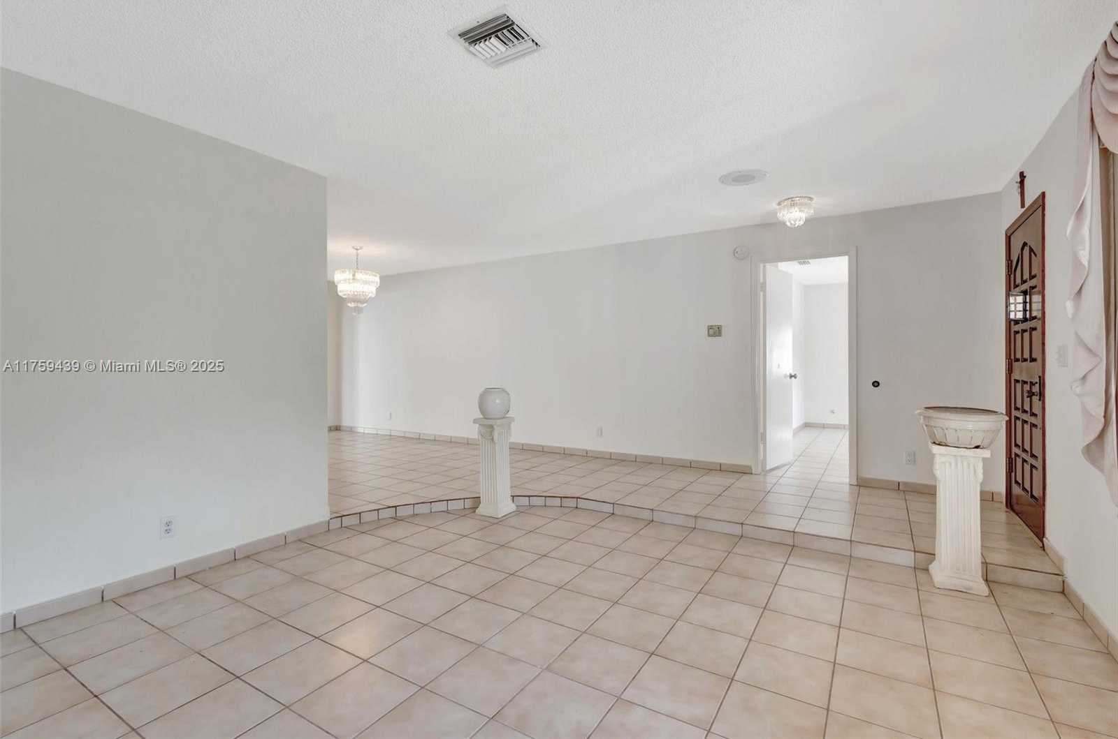 Small Image of 713 HIGHLAND DR, West Palm Beach Number 8