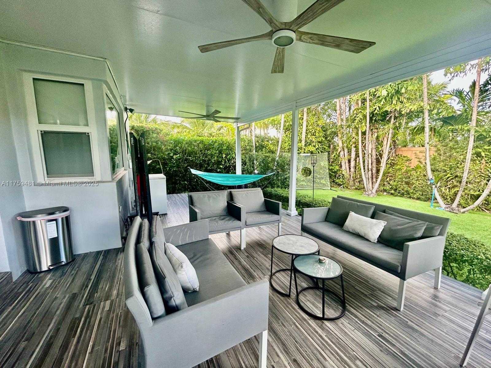 Small Image of 8859 EMERSON AVE, Surfside Number 19