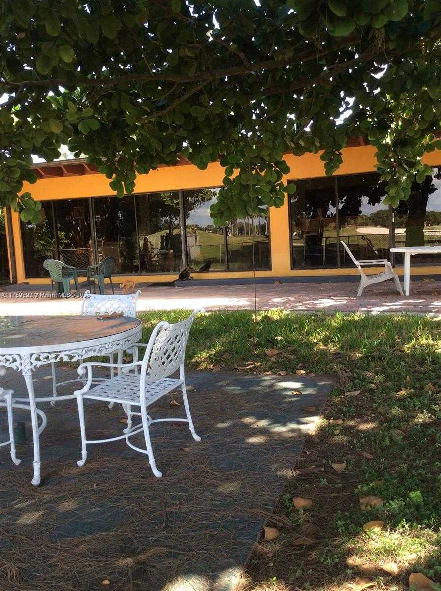 Small Image of 401 SOUTH SHORE DR, Miami Beach Number 4