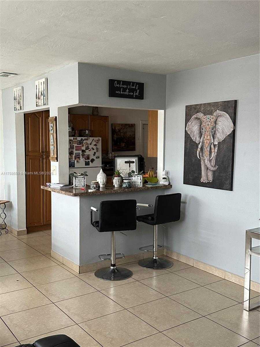 Small Image of 6465 WEST 8TH CT, Hialeah Number 3