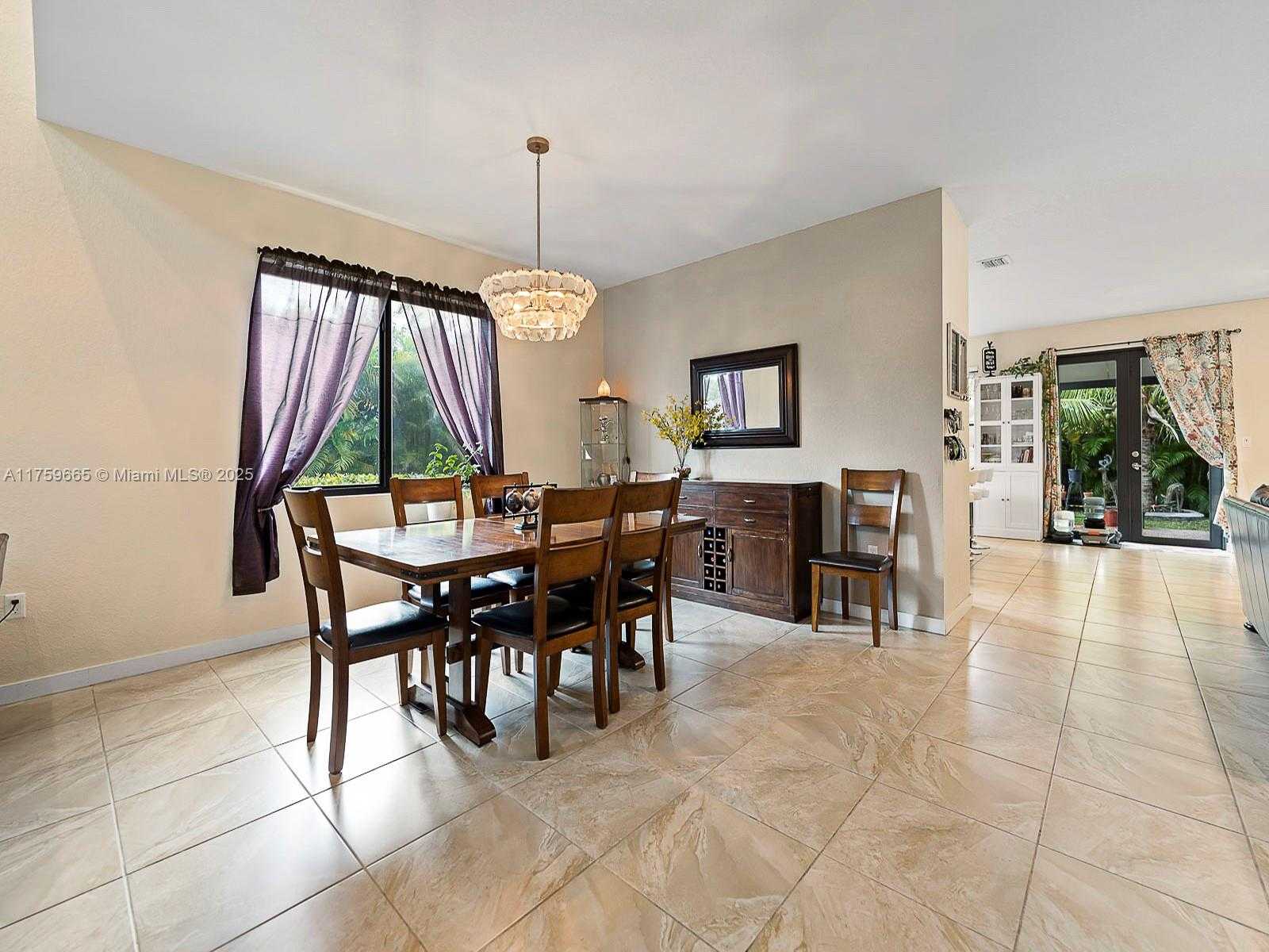 Small Image of 16820 SOUTH WEST 109TH PL, Miami Number 12