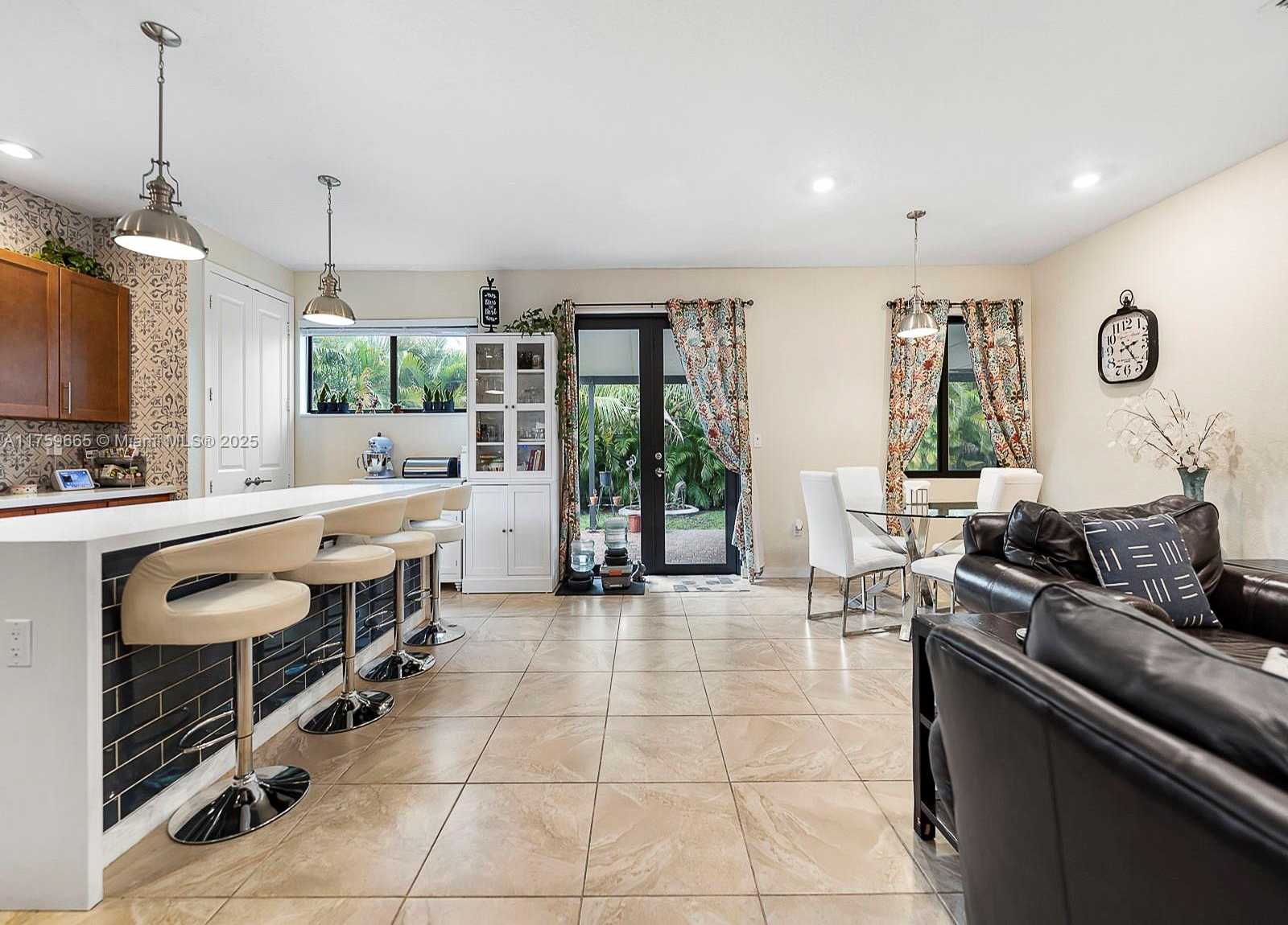 Small Image of 16820 SOUTH WEST 109TH PL, Miami Number 13
