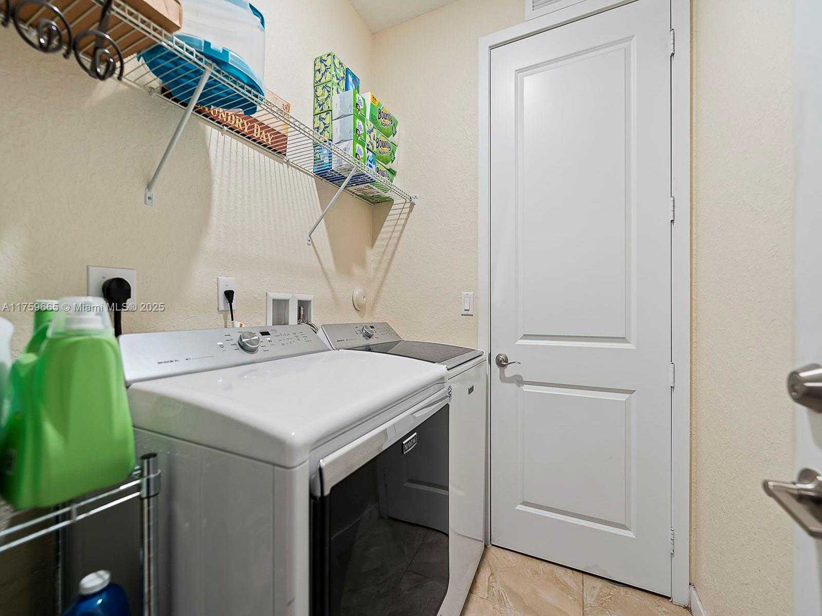 Small Image of 16820 SOUTH WEST 109TH PL, Miami Number 22