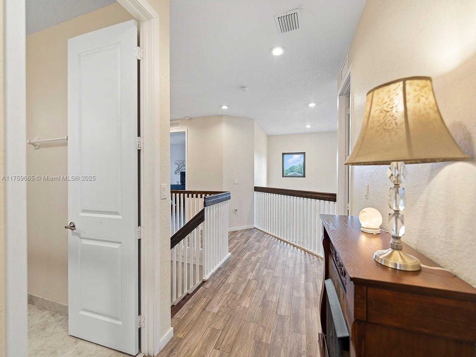 Small Image of 16820 SOUTH WEST 109TH PL, Miami Number 25