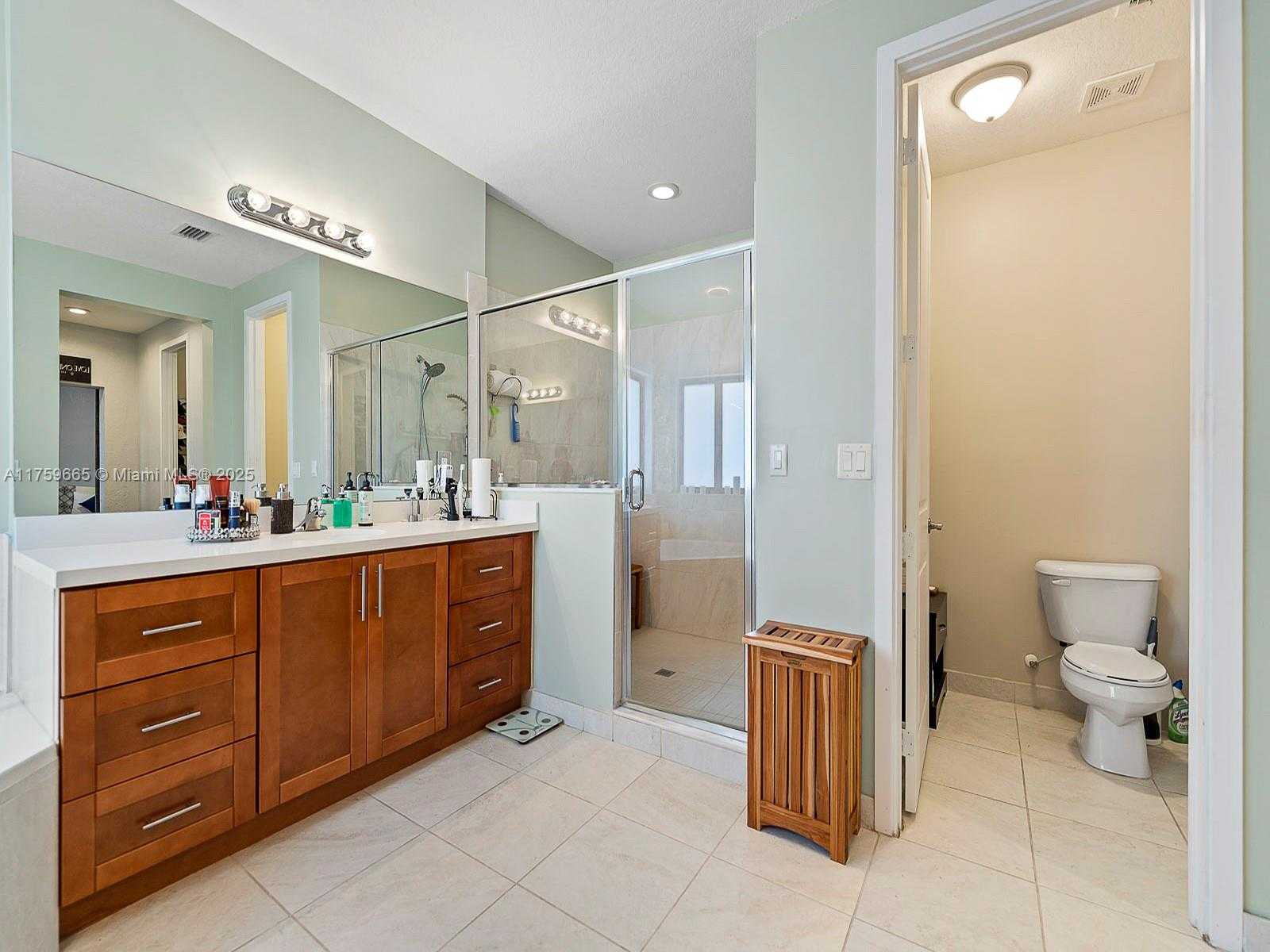 Small Image of 16820 SOUTH WEST 109TH PL, Miami Number 33