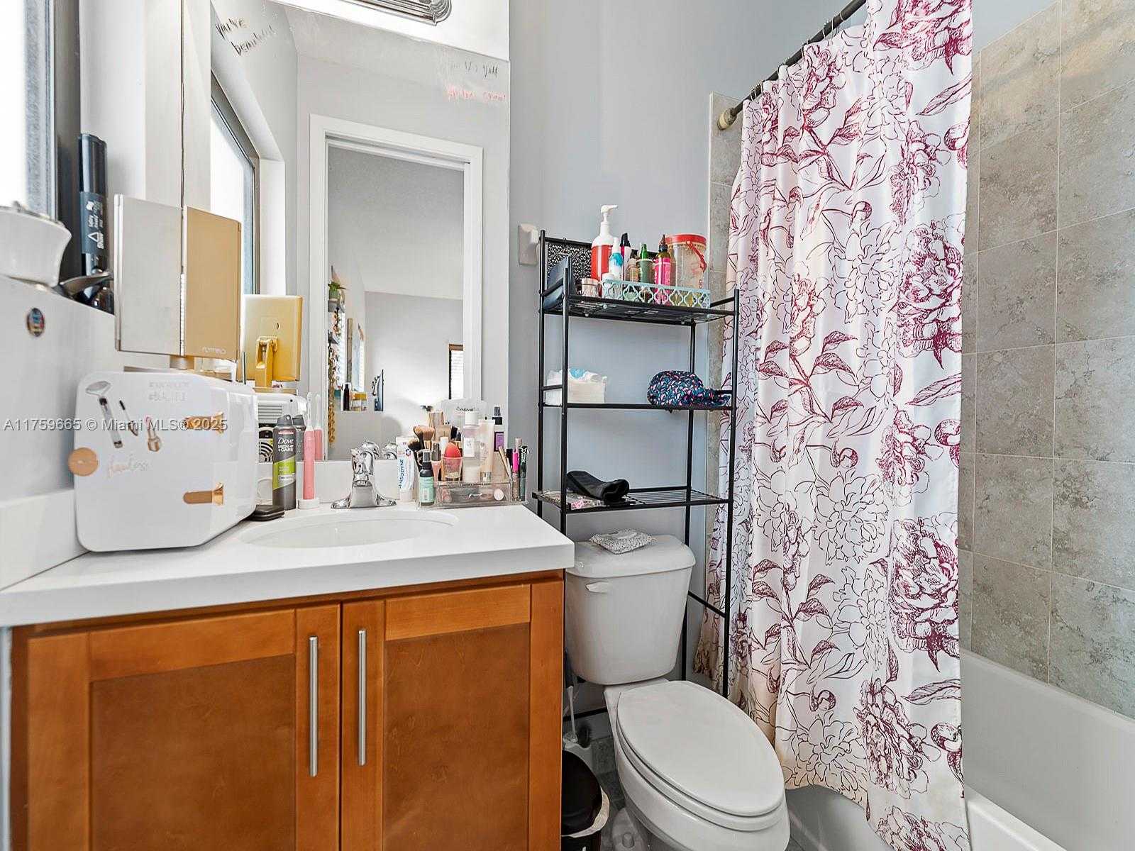 Small Image of 16820 SOUTH WEST 109TH PL, Miami Number 37
