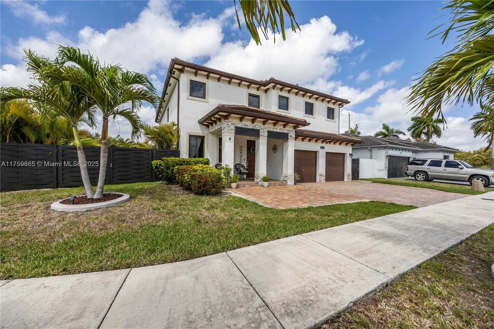 Small Image of 16820 SOUTH WEST 109TH PL, Miami Number 4