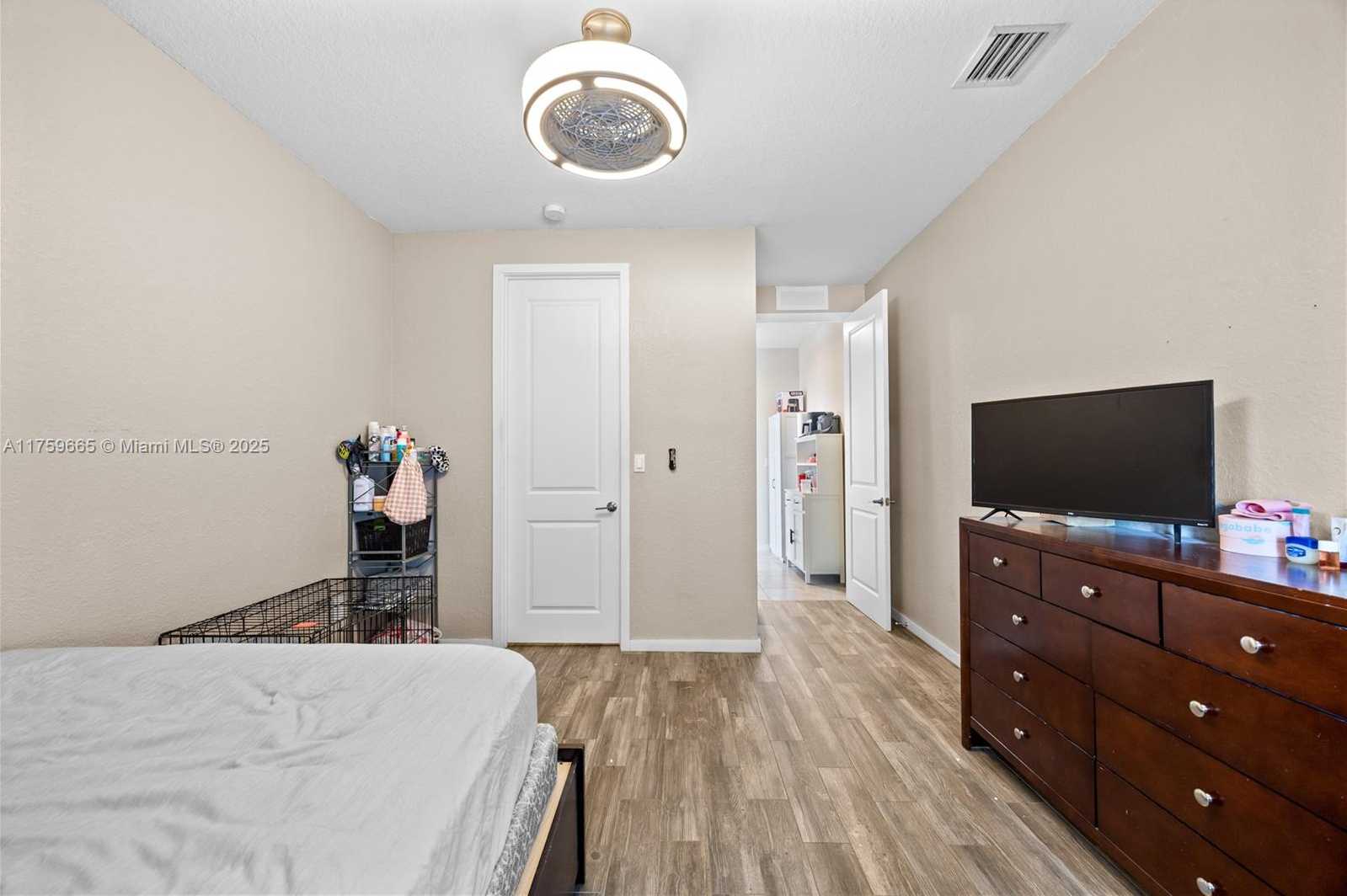 Small Image of 16820 SOUTH WEST 109TH PL, Miami Number 41