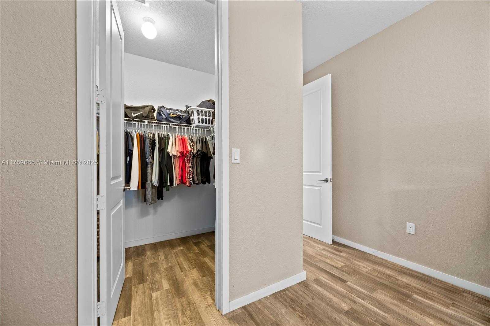 Small Image of 16820 SOUTH WEST 109TH PL, Miami Number 42
