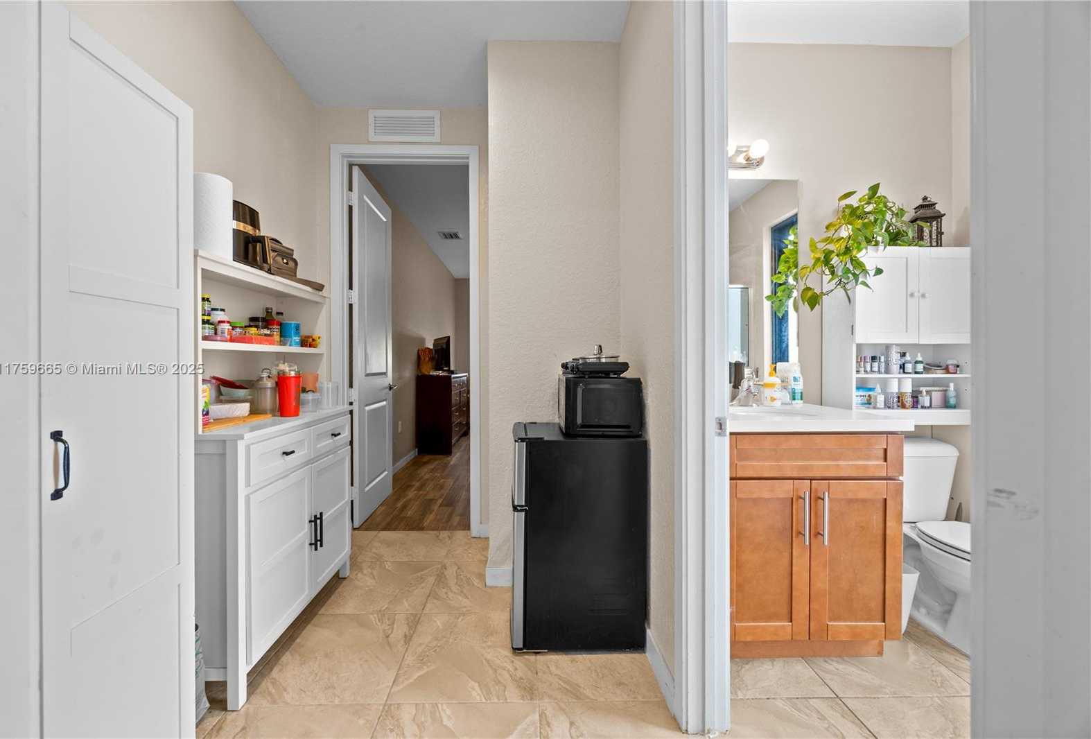 Small Image of 16820 SOUTH WEST 109TH PL, Miami Number 44