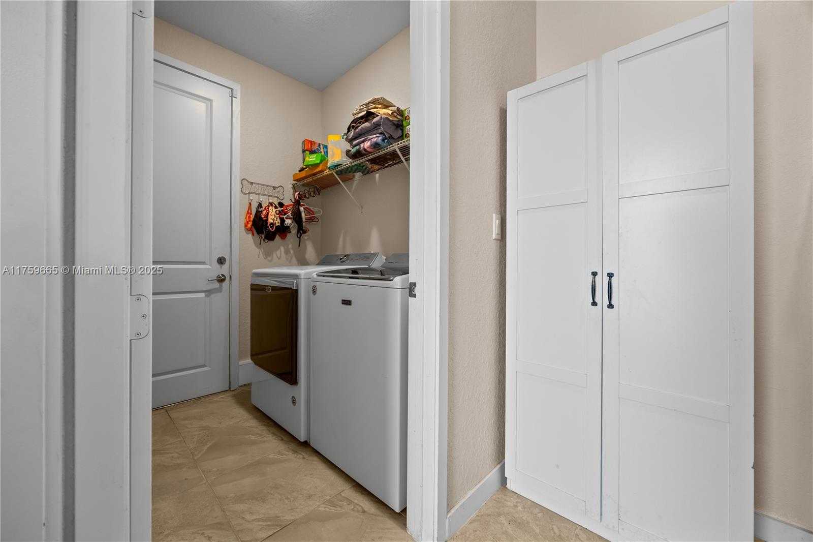 Small Image of 16820 SOUTH WEST 109TH PL, Miami Number 47
