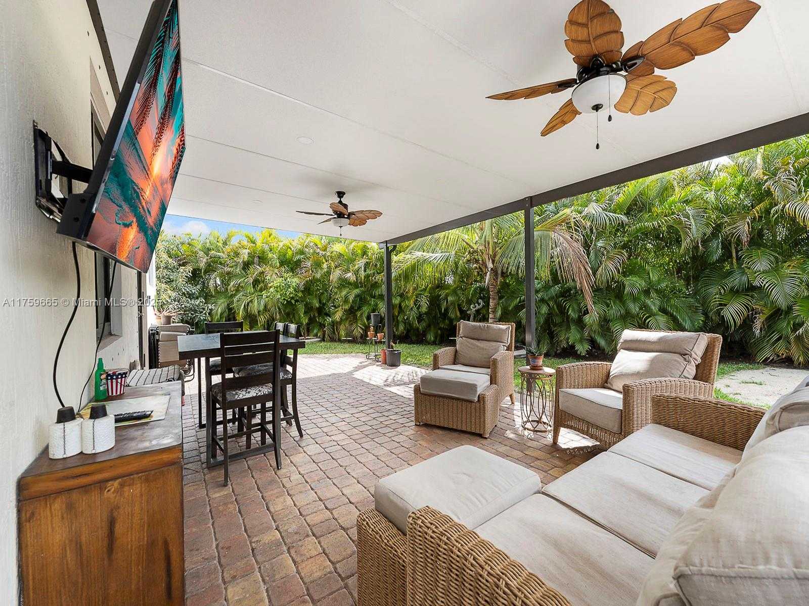 Small Image of 16820 SOUTH WEST 109TH PL, Miami Number 49