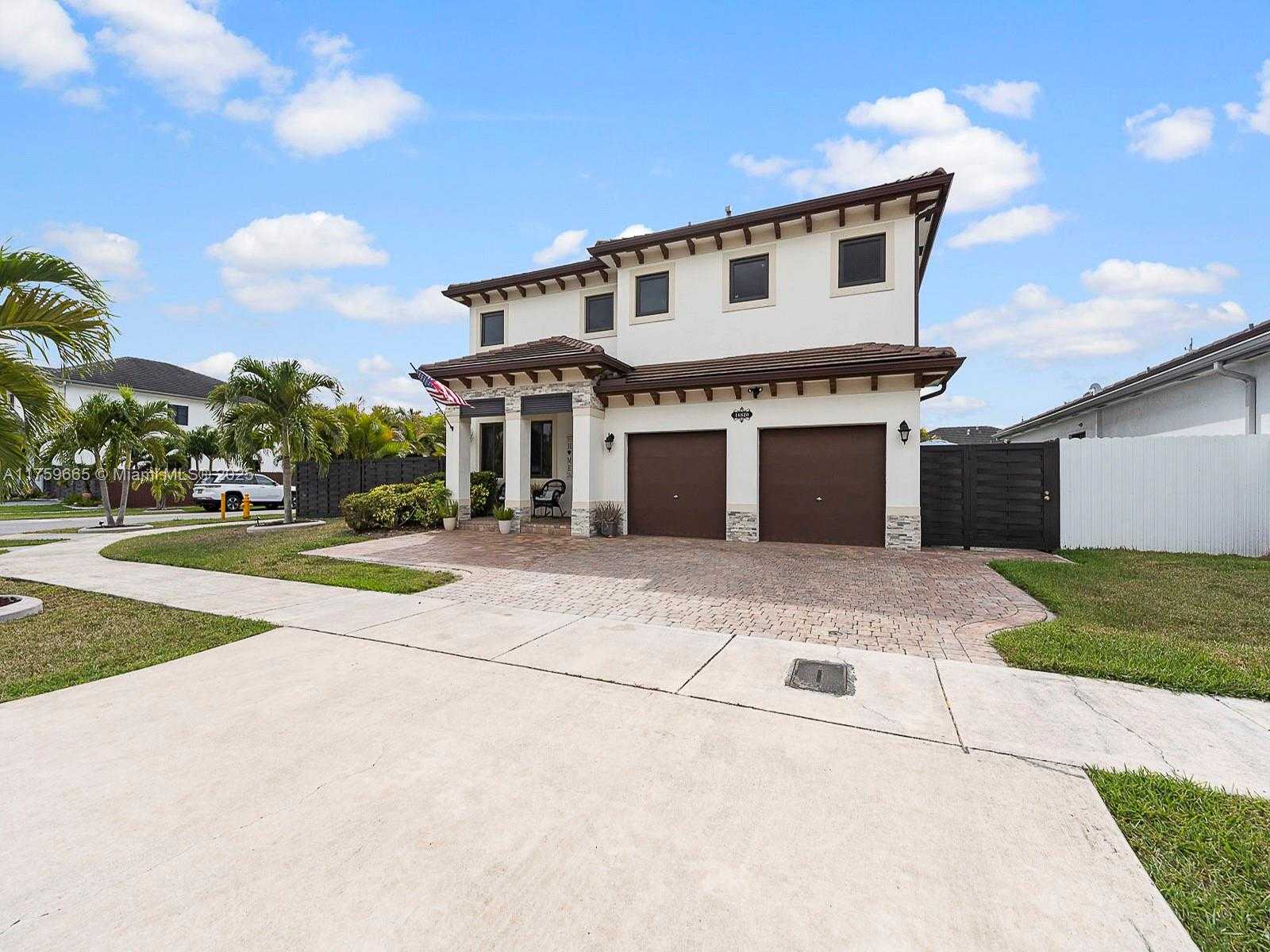 Small Image of 16820 SOUTH WEST 109TH PL, Miami Number 5