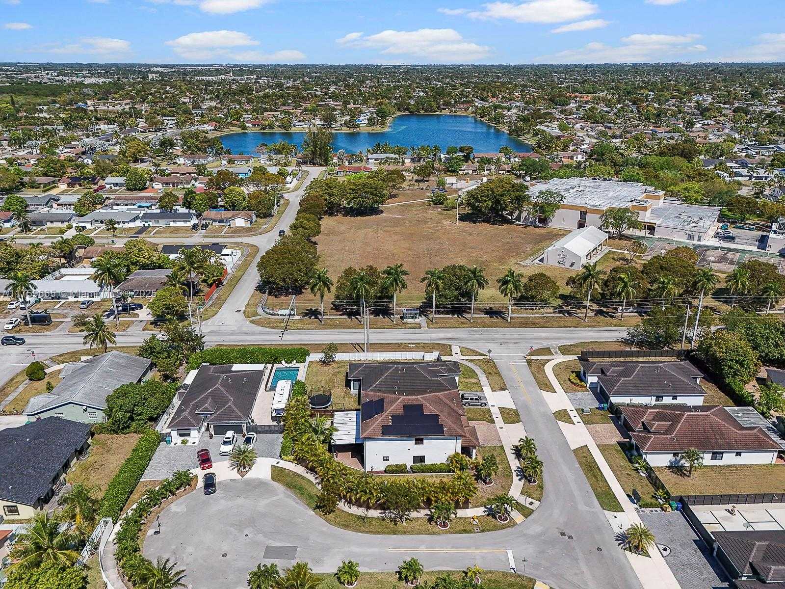 Small Image of 16820 SOUTH WEST 109TH PL, Miami Number 54