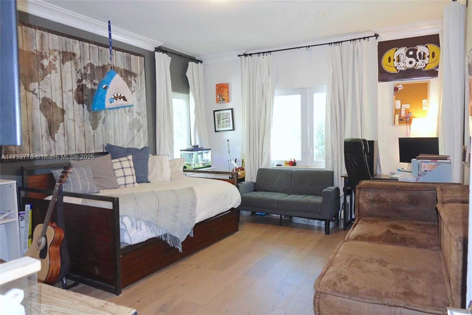 Small Image of 463 WEST 62ND ST, Miami Beach Number 17