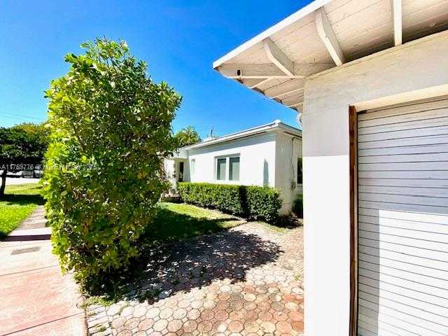 Small Image of 463 WEST 62ND ST, Miami Beach Number 4