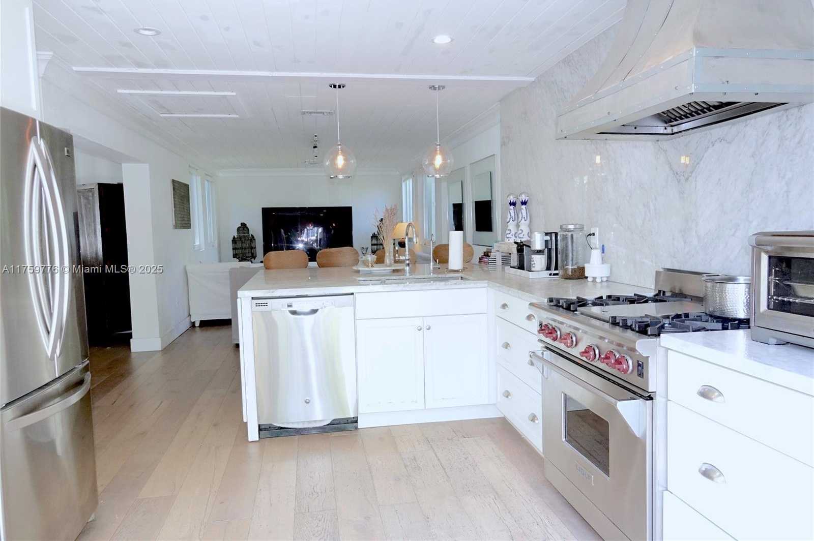 Small Image of 463 WEST 62ND ST, Miami Beach Number 7