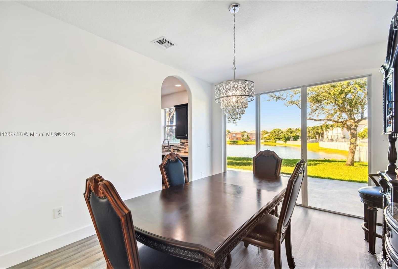 Small Image of 4951 SOUTH WEST 158TH AVE, Miramar Number 12