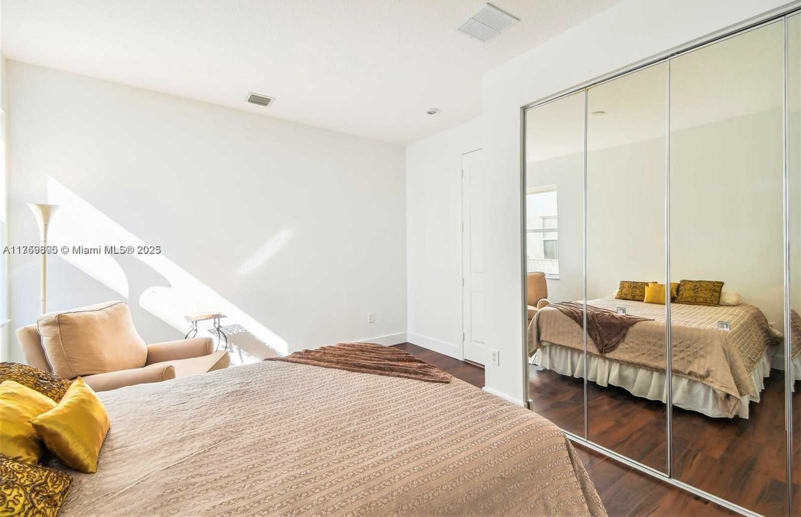 Small Image of 4951 SOUTH WEST 158TH AVE, Miramar Number 23