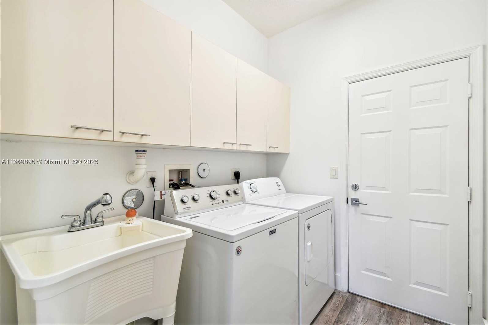 Small Image of 4951 SOUTH WEST 158TH AVE, Miramar Number 25