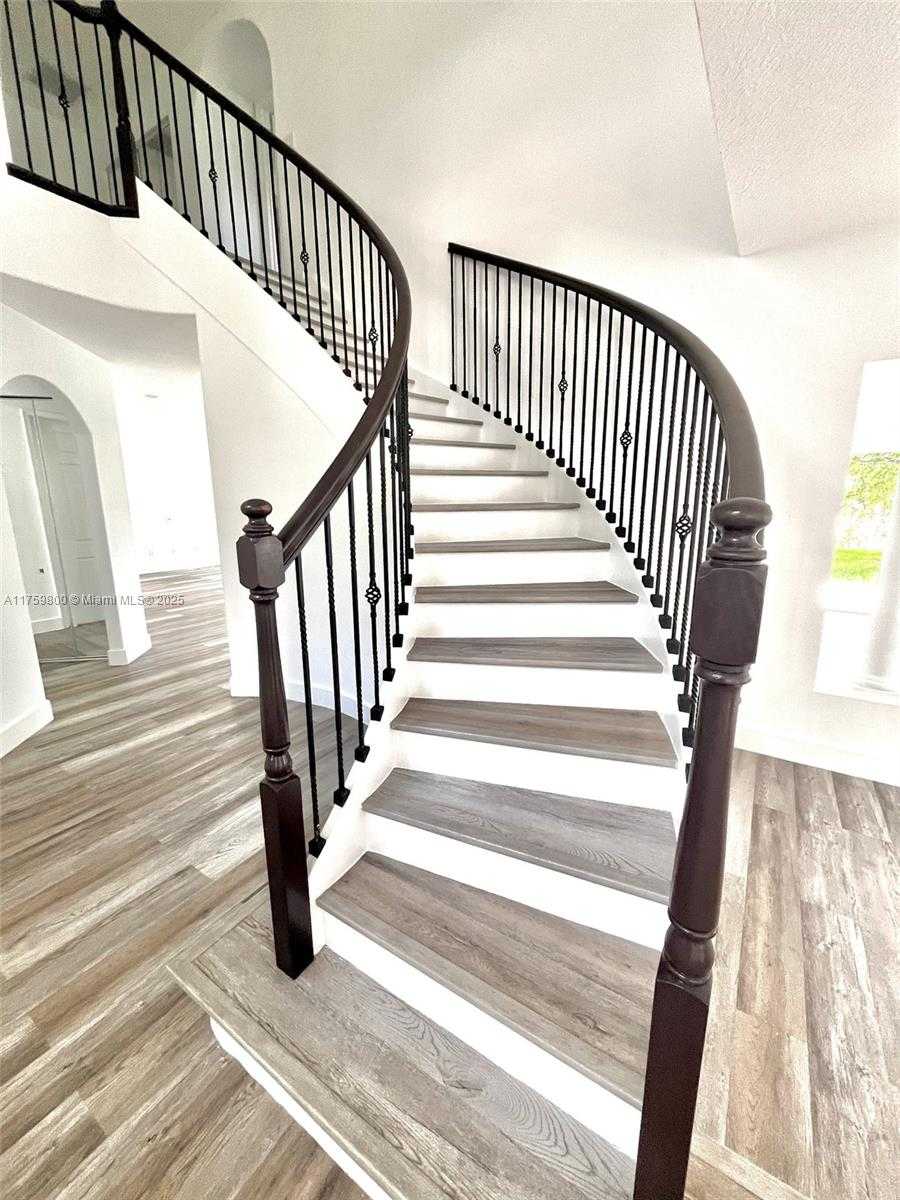 Small Image of 4951 SOUTH WEST 158TH AVE, Miramar Number 27