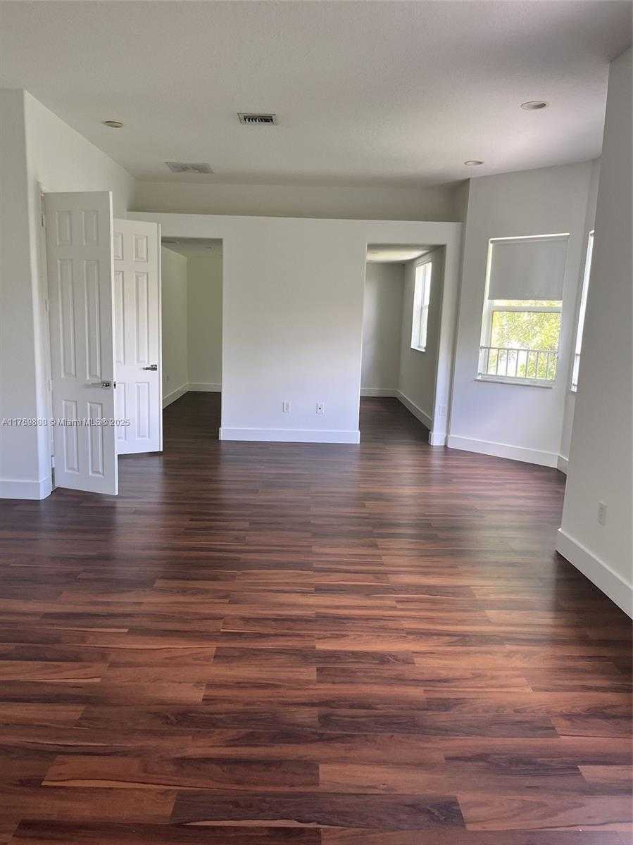 Small Image of 4951 SOUTH WEST 158TH AVE, Miramar Number 34