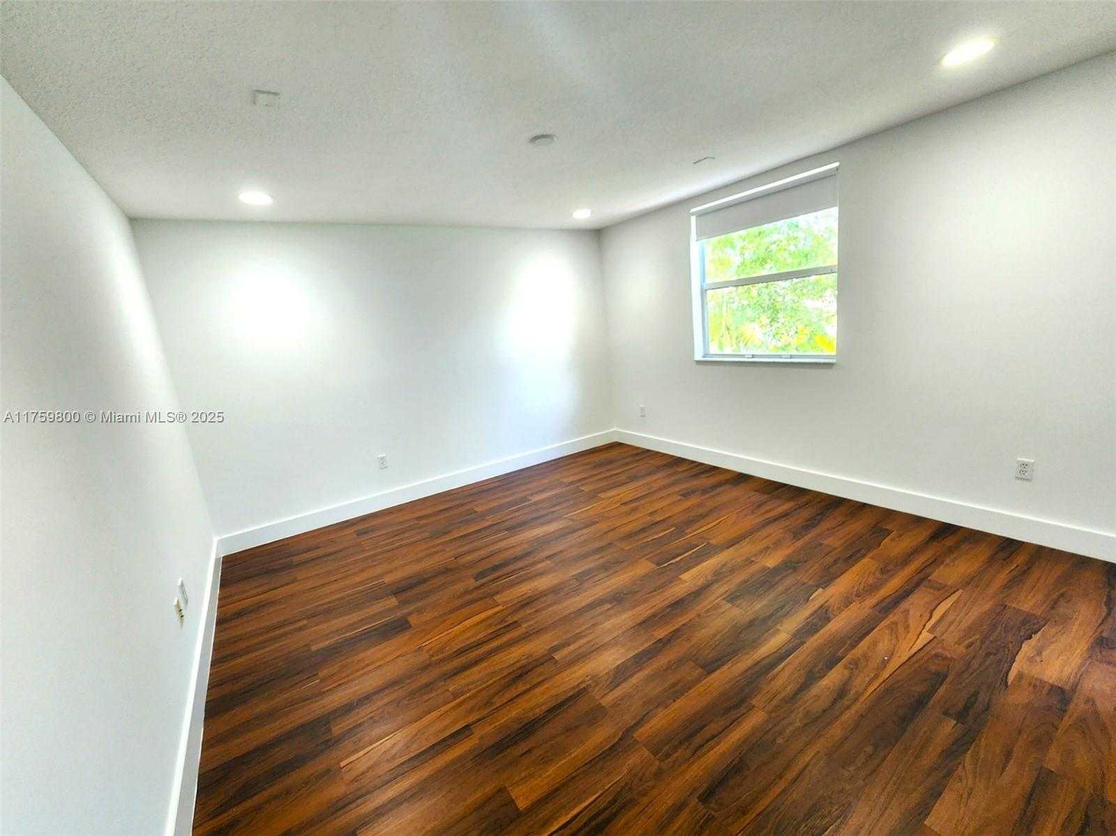 Small Image of 4951 SOUTH WEST 158TH AVE, Miramar Number 38