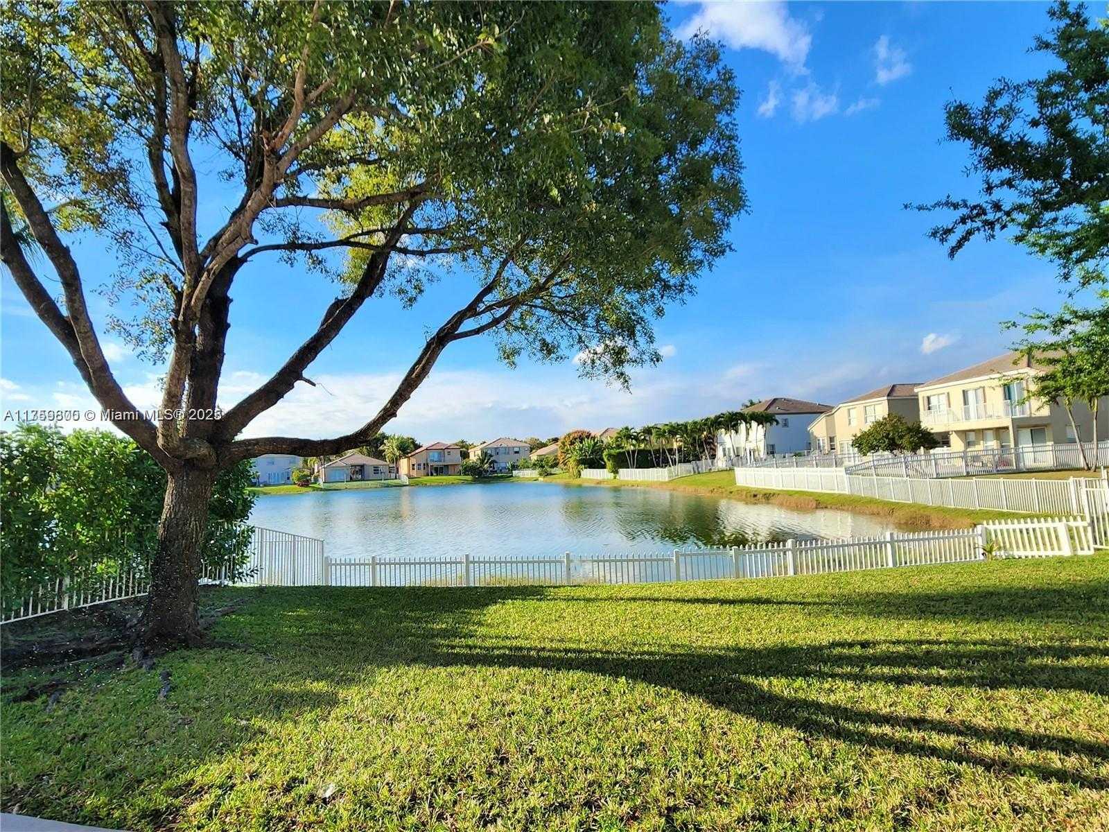 Small Image of 4951 SOUTH WEST 158TH AVE, Miramar Number 69