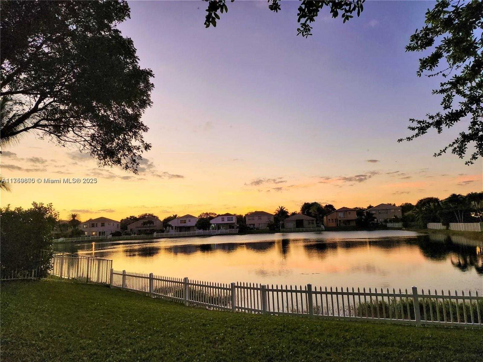 Small Image of 4951 SOUTH WEST 158TH AVE, Miramar Number 71