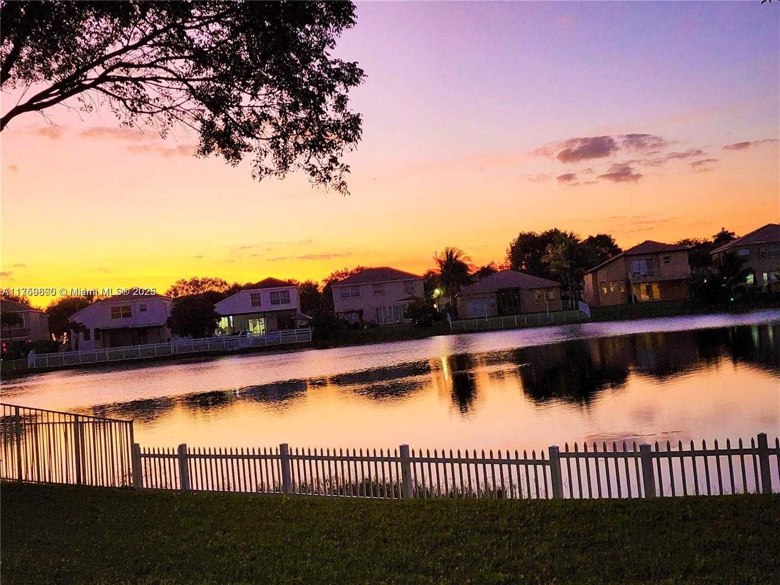 Small Image of 4951 SOUTH WEST 158TH AVE, Miramar Number 72