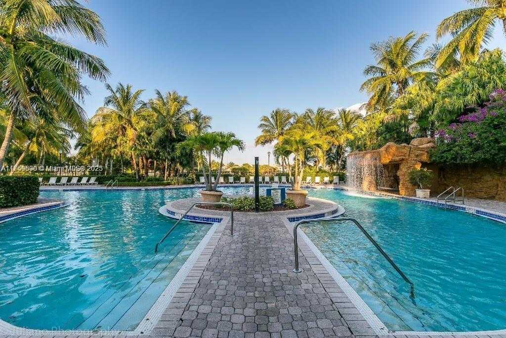 Small Image of 4951 SOUTH WEST 158TH AVE, Miramar Number 78