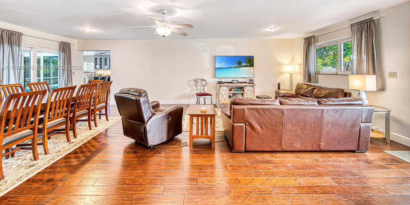 Small Image of 13700 SOUTH WEST 74TH CT, Palmetto Bay Number 11