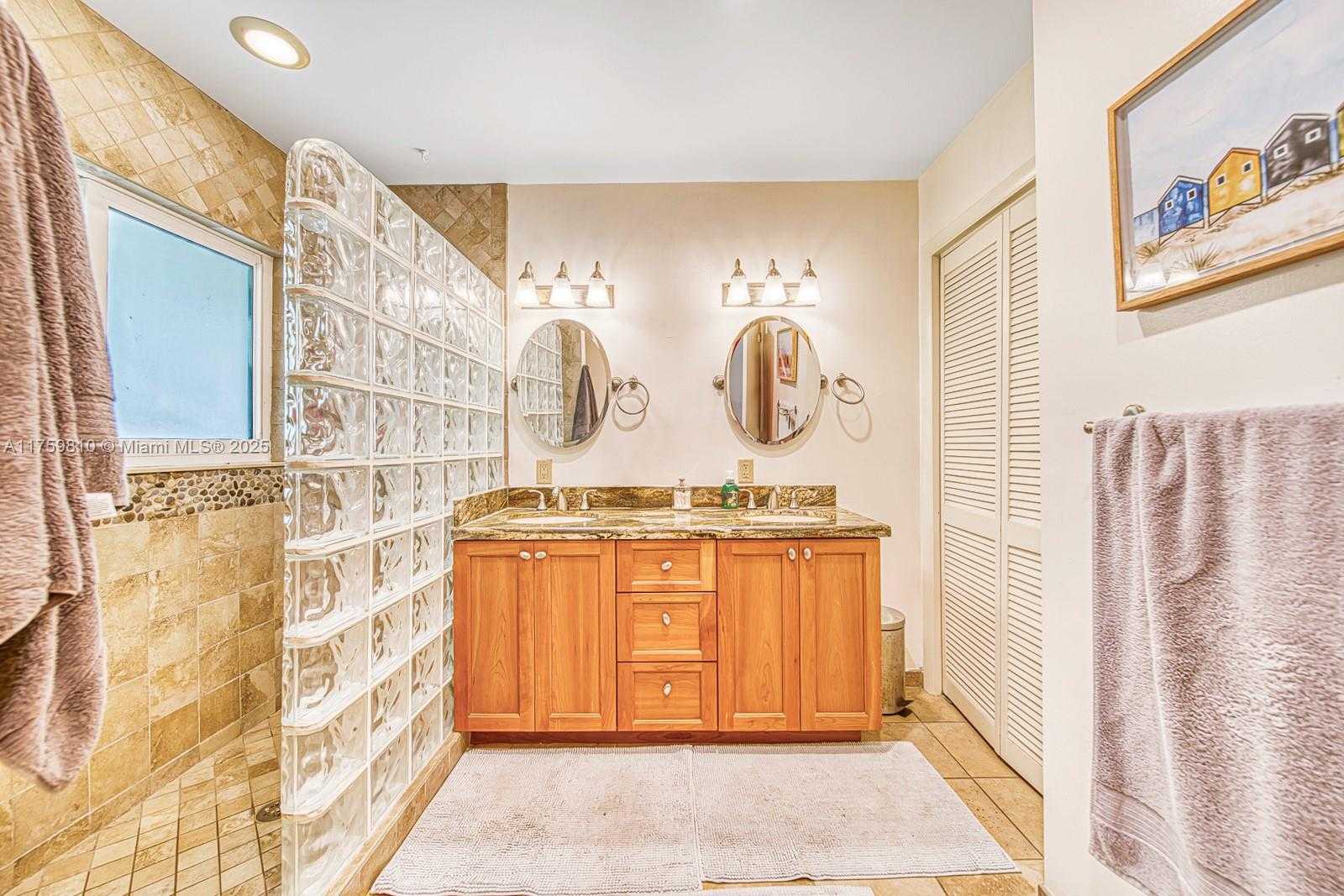 Small Image of 13700 SOUTH WEST 74TH CT, Palmetto Bay Number 18